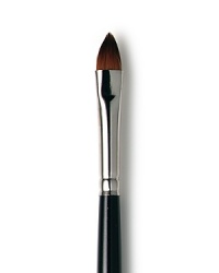 Laura Mercier Crème Eye Colour Detail Brush is a high quality synthetic brush designed for precision application of crème eye colour products. Specifically designed to allow for intricate eye detail, the pointed tip allows for absolute precision. Laura Mercier Crème Eye Colour Detail Brush is a high quality synthetic brush designed for precision application of crème eye colour products. Specifically designed to allow for intricate eye detail, the pointed tip allows for absolute precision.