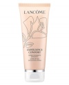 For dry skin…formulated with honey, almond and yeast extracts plus micro-spheres to remove dry spots. The creamy formula helps to leave skin feeling smooth, comfortable and clean.