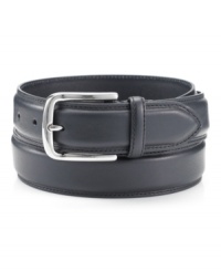 Cap off your casual style with comfort in this leather belt from Club Room. Cap off your casual style with comfort in this leather belt from Club Room.