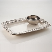 Precious metals and porcelain capture the timeless shifting of ocean, wind and sand into lasting impressions inspired by the dunes of Truro, Cape Cod. Precious metals and porcelain capture the timeless shifting of ocean, wind and sand into lasting impressions inspired by the dunes of Truro, Cape Cod.