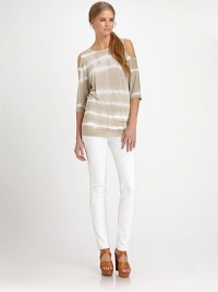 Open-shoulder details and subtle tie-dyed striping elevate this soft stretch jersey design.ScoopneckOpen shouldersThree-quarter sleeves Pullover styleAbout 28 from shoulder to hem94% rayon/6% spandexDry cleanMade in USAModel shown is 5'11 (180cm) wearing US size Small. Open-shoulder details and subtle tie-dyed striping elevate this soft stretch jersey design.ScoopneckOpen shouldersThree-quarter sleeves Pullover styleAbout 28 from shoulder to hem94% rayon/6% spandexDry cleanMade in USAModel shown is 5'11 (180cm) wearing US size Small.
