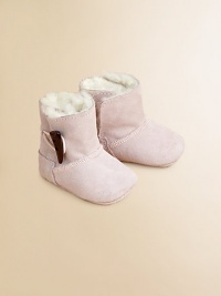 Precious baby booties crafted in ultra-plush suede with shearling lining and toggle button closure.Toggle closureLeather upperShearling leather liningLeather solePadded insoleImported Precious baby booties crafted in ultra-plush suede with shearling lining and toggle button closure.Toggle closureLeather upperShearling leather liningLeather solePadded insoleImported