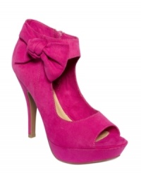 Let the night take you away. With a cute side bow and inside zipper, Unlisted's Shed An Hour platform shooties are a gorgeous way to get your evening started right. Let the night take you away. With a cute side bow and inside zipper, Unlisted's Shed An Hour platform shooties are a gorgeous way to get your evening started right.