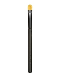 Made with flexible bristles, the tapered, flat head of the Concealer Brush is ideal for applying Armani Concealer to hide dark circles and blur imperfections. Brush on a veil of silky fluid with this essential luxury tool. Unique texture and shape is designed to blend and conceal on contours of the face. Made with flexible bristles, the tapered, flat head of the Concealer Brush is ideal for applying Armani Concealer to hide dark circles and blur imperfections. Brush on a veil of silky fluid with this essential luxury tool. Unique texture and shape is designed to blend and conceal on contours of the face.