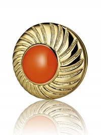 A striking design that transports you to an exotic locale. This collectible compact opens to reveal Youth & Dew in long-lasting solid perfume. Elegantly boxed, with a velvety pouch. A striking design that transports you to an exotic locale. This collectible compact opens to reveal Youth & Dew in long-lasting solid perfume. Elegantly boxed, with a velvety pouch.