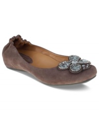 Pretty with sparkling accents at the toe. The Vardo flats by Earthies are also super comfy with a cupped heel and cradled toe area for support, an anatomical arch and a contoured footbed. Pretty with sparkling accents at the toe. The Vardo flats by Earthies are also super comfy with a cupped heel and cradled toe area for support, an anatomical arch and a contoured footbed.