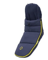 This cozy foot muff protects your little one from the chilly air, regulates the internal temperature and wicks away moisture. This cozy foot muff protects your little one from the chilly air, regulates the internal temperature and wicks away moisture.
