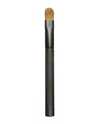 This small, dome-shaped brush lets you add a precise sweep of color over the eyes. The Eye shader brush applies softly on eyes, yet is firm enough to contouring and highlight to create dramatic and glamorous eye looks. This small, dome-shaped brush lets you add a precise sweep of color over the eyes. The Eye shader brush applies softly on eyes, yet is firm enough to contouring and highlight to create dramatic and glamorous eye looks.