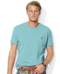 An essential short-sleeved crewneck T-shirt is designed for a classic fit in lightweight combed cotton jersey. An essential short-sleeved crewneck T-shirt is designed for a classic fit in lightweight combed cotton jersey.