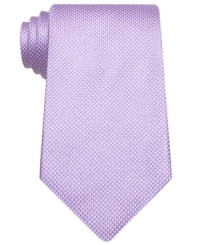 With a tight stripe and a gorgeous silk finish, this tie from Geoffrey Beene adds a whole new dimension to your work wardrobe. With a tight stripe and a gorgeous silk finish, this tie from Geoffrey Beene adds a whole new dimension to your work wardrobe.