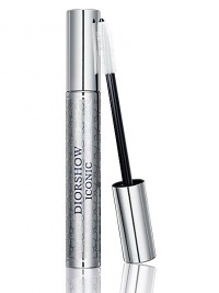 Now, give your lashes fascinating, high-definition curves. The new fashion icon-inspired mascara and Dior's couture tradition. The secret weapon behind the most alluring eye looks created backstage for Dior's fashion shows and celebrity red carpet events.Imagine your lashes in high definition. Thicker, curvier, sexier than you've ever seen them before. Now, give your lashes fascinating, high-definition curves. The new fashion icon-inspired mascara and Dior's couture tradition. The secret weapon behind the most alluring eye looks created backstage for Dior's fashion shows and celebrity red carpet events.Imagine your lashes in high definition. Thicker, curvier, sexier than you've ever seen them before.
