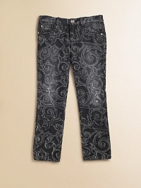 Crafted in a stylish skinny silhouette with floral detailing and back pocket logo.Front button closureWaistband with belt loopsZip flyFive-pocket style98% cotton/2% elastaneMachine washImported Crafted in a stylish skinny silhouette with floral detailing and back pocket logo.Front button closureWaistband with belt loopsZip flyFive-pocket style98% cotton/2% elastaneMachine washImported
