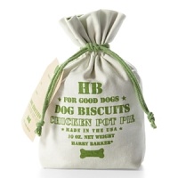 Modeled after rustic farm feedsacks, these cute treat bags from Harry Barker are stuffed with 10 ounces of delicious, natural dog treats that are baked to perfection in the USA. All Harry Barker treats are veterinarian-approved and ideal for dogs with skin allergies and sensitive digestive systems. Modeled after rustic farm feedsacks, these cute treat bags from Harry Barker are stuffed with 10 ounces of delicious, natural dog treats that are baked to perfection in the USA. All Harry Barker treats are veterinarian-approved and ideal for dogs with skin allergies and sensitive digestive systems.