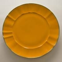 Anna Weatherley solid colored chargers are offered in a range of nine fashion colors to coordinate with virtually all dinnerware patterns offered in the market. They also make great oversize dinner plates to dramatic effect. Mix more than one color on your table to create a refreshing fashion look.