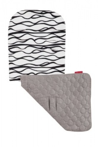 Maclaren Reversible Seat Liner, Black and Silver/Penguin Grey Maclaren Reversible Seat Liner, Black and Silver/Penguin Grey