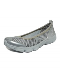 You can't be held back. From exercise to errands, the Racearound sneaker flats by Easy Spirit keep every step comfortable and cute with their padded insole and lightweight design. You can't be held back. From exercise to errands, the Racearound sneaker flats by Easy Spirit keep every step comfortable and cute with their padded insole and lightweight design.