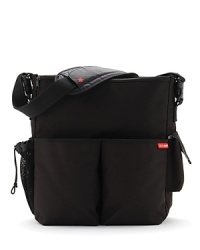 The Duo's multitude of pockets and compartments easily organize diapers, bottles, and toys, while keeping your phone, wallet, keys and other personal items safe and dry. The Duo's multitude of pockets and compartments easily organize diapers, bottles, and toys, while keeping your phone, wallet, keys and other personal items safe and dry.