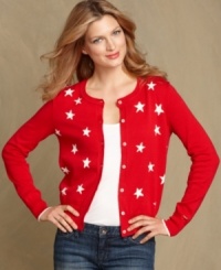 Knit stars at the front offer a touch of Americana-cool to this great Tommy Hilfiger cardigan! Knit stars at the front offer a touch of Americana-cool to this great Tommy Hilfiger cardigan!