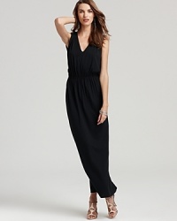 Work a minimalist silhouette for the new season in this wear-everywhere Soft Joie maxi dress. Work a minimalist silhouette for the new season in this wear-everywhere Soft Joie maxi dress.