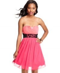 Soft panels of multi-tonal chiffon create colorblock style on a strapless dress from Trixxi designed to make a femme impression! Soft panels of multi-tonal chiffon create colorblock style on a strapless dress from Trixxi designed to make a femme impression!