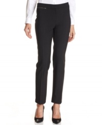 Ellen Tracy's skinny trousers are essential staples and pair well with anything from basic tees, to silky blouses to crisp shirts. Ellen Tracy's skinny trousers are essential staples and pair well with anything from basic tees, to silky blouses to crisp shirts.