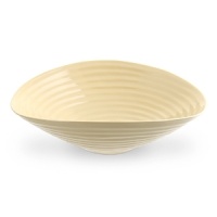 This set of dinnerware designed by famed cook and food writer Sophie Conran offers a modern organic aesthetic in unique shapes for an elegant and durable everyday collection.