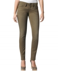 Equipped with a military-cool wash and skinny leg design, Silver Jeans' Aiko style is an awesome variation to your basic blue denim. Equipped with a military-cool wash and skinny leg design, Silver Jeans' Aiko style is an awesome variation to your basic blue denim.