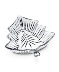 Twinkling in clear glass, the Christmas Night tree dish from Celebrations by Mikasa is just calling for red and green candies or holiday potpourri. A beautiful finishing touch for the coffee or dining table. Twinkling in clear glass, the Christmas Night tree dish from Celebrations by Mikasa is just calling for red and green candies or holiday potpourri. A beautiful finishing touch for the coffee or dining table.
