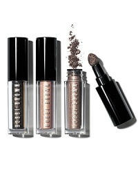 Standout eyes are as easy as one, two, three with this trio of pearly eye powders. Easy to apply and blend, each shadow boasts 95% pure pearl pigments and rich sparkle to create a subtle wash of shimmer or a burst of ultra-intense color (depending on how you put it on). With crease-free wear and flake-proof color, you'll be tempted to gift one to yourself. Standout eyes are as easy as one, two, three with this trio of pearly eye powders. Easy to apply and blend, each shadow boasts 95% pure pearl pigments and rich sparkle to create a subtle wash of shimmer or a burst of ultra-intense color (depending on how you put it on). With crease-free wear and flake-proof color, you'll be tempted to gift one to yourself.