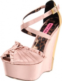 Betsey Johnson Women's Brritt Platform Pump Betsey Johnson Women's Brritt Platform Pump