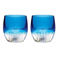 Match this pair of double old fashioned glasses with coordinating decanters or mix it up with other Waterford crystal patterns, shapes or colors to create an eclectic and utterly unique collection.