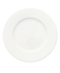 Truly timeless, the graceful Anmut bread and butter plates are crafted in the premium bone china of Villeroy & Boch and finished with a pure white glaze for unparalleled versatility.