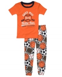 He'll be the MVP in all of his dreams when he wears this comfortable shirt and pant sleepwear set from Carter's. He'll be the MVP in all of his dreams when he wears this comfortable shirt and pant sleepwear set from Carter's.