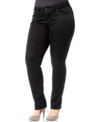 Snag a sleek casual look with Silver Jeans' plus size bootcut jeans, finished by a black wash.