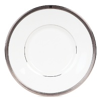 Add new polish to formal tables with the lustrous Chain Bracelet oval platter. White bone china wrapped in bands of textured platinum evokes the woven silver bangles and watch bands that make your own look timeless. Add new polish to formal tables with the lustrous Chain Bracelet oval platter. White bone china wrapped in bands of textured platinum evokes the woven silver bangles and watch bands that make your own look timeless.