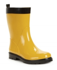 Survive the rain with the cheery colors of the rainbow. The Rodwell rain boots by Dirty Laundry make puddle stomping a fashionable affair with trendy color blocking. Survive the rain with the cheery colors of the rainbow. The Rodwell rain boots by Dirty Laundry make puddle stomping a fashionable affair with trendy color blocking.