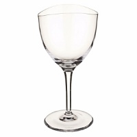 Dune takes its cues from the shapely formations of desert sand dunes. The bowls follow the fluid line of the subtle contour as it gracefully dips and peaks. It is a revolutionary new shape that is designed to partner with Villeroy & Boch's new Dune Lines dinnerware. Available in a water goblet, wine goblet, flute and tumbler. Dune takes its cues from the shapely formations of desert sand dunes. The bowls follow the fluid line of the subtle contour as it gracefully dips and peaks. It is a revolutionary new shape that is designed to partner with Villeroy & Boch's new Dune Lines dinnerware. Available in a water goblet, wine goblet, flute and tumbler.