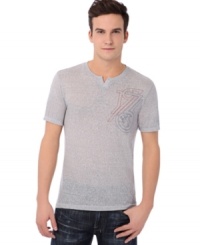 Step up your casual game with this graphic tee from Buffalo David Bitton. Step up your casual game with this graphic tee from Buffalo David Bitton.