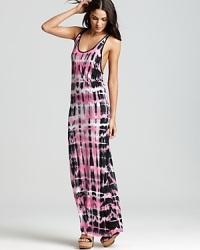 Exude casual elegance in this Generation Love maxi dress, fashioned in painterly tie-dye. Exude casual elegance in this Generation Love maxi dress, fashioned in painterly tie-dye.