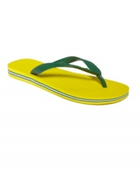 As bright as Brasil. Featuring the colors of the country's flag, these flip flops by Havaianas are ready to score. As bright as Brasil. Featuring the colors of the country's flag, these flip flops by Havaianas are ready to score.