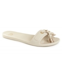 MEL's Citrus flat sandals have a lovely bubblegum scent and are perfect for the pool or the beach. The chic tassels add a stroke of fun and flair! MEL's Citrus flat sandals have a lovely bubblegum scent and are perfect for the pool or the beach. The chic tassels add a stroke of fun and flair!