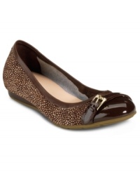 A lovely look that feels great. Cole Haan's Air Ressa ballet flats feature a fully-padded sock lining and a rubber outsole that's cushioned with Nike AIR technology for the ultimate in comfort. A lovely look that feels great. Cole Haan's Air Ressa ballet flats feature a fully-padded sock lining and a rubber outsole that's cushioned with Nike AIR technology for the ultimate in comfort.
