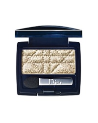 Dior takes shadow play to extremes this fall with new Color Extreme powder eyeshadow singles. Maximum color. Maximum wear. In a single sweep they're on to stay for hours. Go to extremes. Dior takes shadow play to extremes this fall with new Color Extreme powder eyeshadow singles. Maximum color. Maximum wear. In a single sweep they're on to stay for hours. Go to extremes.
