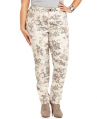 Rock one of the season's most-wanted trends with Hot Kiss' printed plus size skinnies! Rock one of the season's most-wanted trends with Hot Kiss' printed plus size skinnies!