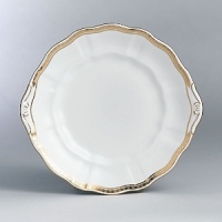 A simple gold pattern of tiny diamonds set in a finely drawn gold border gives an elegantly modern appearance. From morning coffee to a full dinner to a full dinner setting setting Carlton Gold is ideal for today's dining styles. A simple gold pattern of tiny diamonds set in a finely drawn gold border gives an elegantly modern appearance. From morning coffee to a full dinner to a full dinner setting setting Carlton Gold is ideal for today's dining styles.