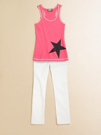 A pretty contrasting trim and eye-catching star detail take this tank from ordinary to extraordinary.ScoopneckSleeveless racerbackContrasting trimCottonMachine washMade in USA A pretty contrasting trim and eye-catching star detail take this tank from ordinary to extraordinary.ScoopneckSleeveless racerbackContrasting trimCottonMachine washMade in USA