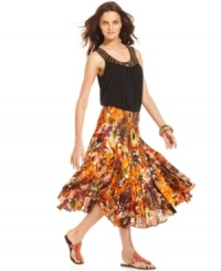 A bold print lends a festive feel to Grace Elements' flirty midi skirt! Pair with your favorite tanks or a chic twinset for a sophisticated touch. A bold print lends a festive feel to Grace Elements' flirty midi skirt! Pair with your favorite tanks or a chic twinset for a sophisticated touch.