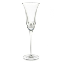 The Giselle stemware collection echoes the form, lines and themes of interpretive dance as realized through the artistic vision of the Waterford craftsmen and designers. The Giselle stemware collection echoes the form, lines and themes of interpretive dance as realized through the artistic vision of the Waterford craftsmen and designers.