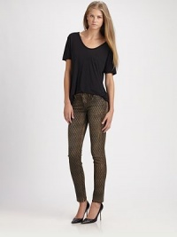 Effortlessly chic, stretch-denim skinnies, emboldened by an abstract print. THE FITMedium rise, about 7½Inseam, about 30THE DETAILSZip flyFive-pocket style98% cotton/2% elastaneMachine washMade in USA of imported fabricModel shown is 5'11 (178cm) wearing US size 4. Effortlessly chic, stretch-denim skinnies, emboldened by an abstract print. THE FITMedium rise, about 7½Inseam, about 30THE DETAILSZip flyFive-pocket style98% cotton/2% elastaneMachine washMade in USA of imported fabricModel shown is 5'11 (178cm) wearing US size 4.
