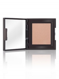 Laura Mercier Lustre Eye Colour imparts pure dynamic iridescences with a sophisticated frost finish providing amazing adherence. Long-wearing and crease-resistant, each colour looks freshly applied throughout the day. Micronized pigments deliver deep colour in the release of one stroke.
